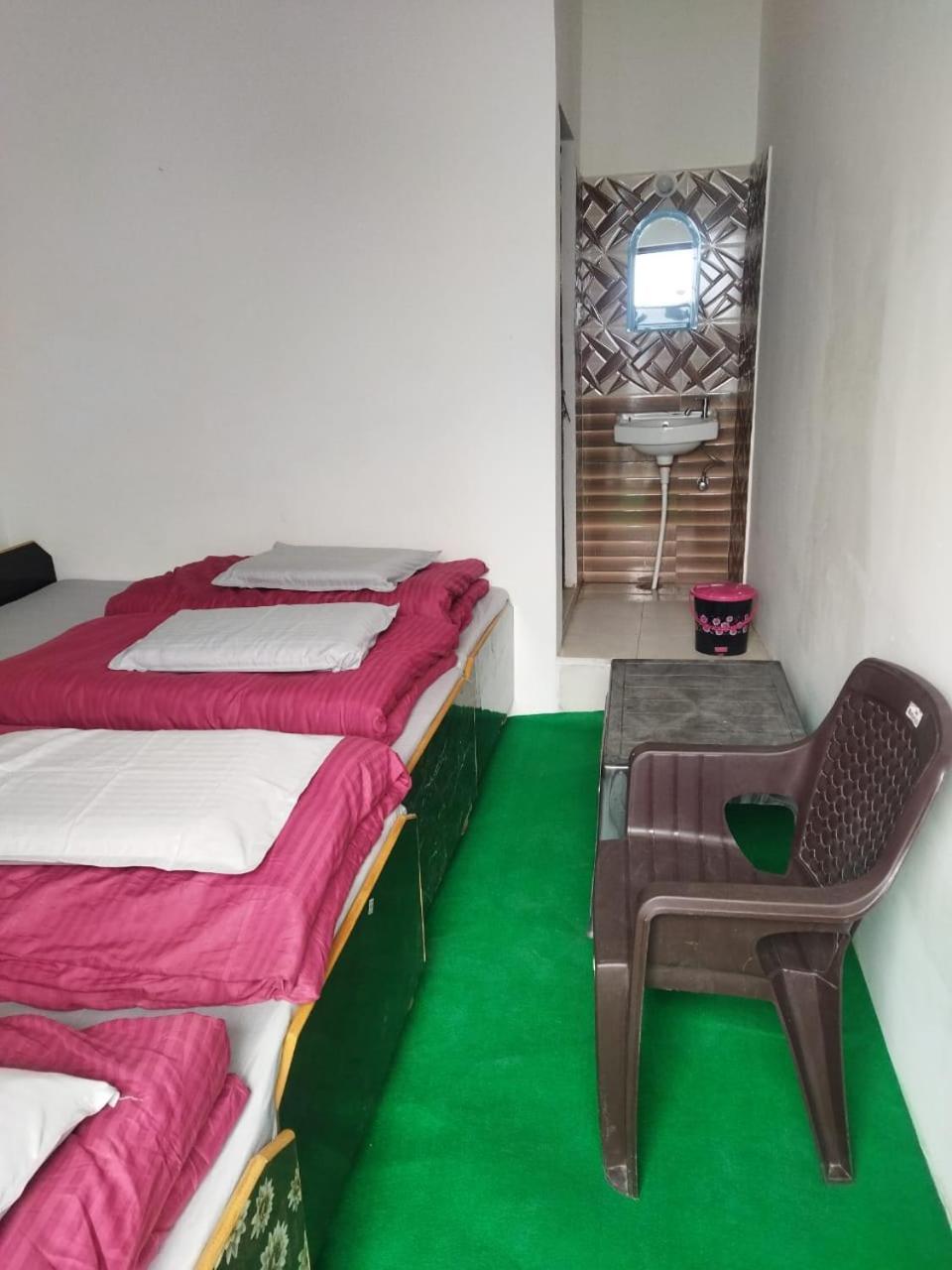 Gupta Kāshi Hotel Narayana Residency מראה חיצוני תמונה